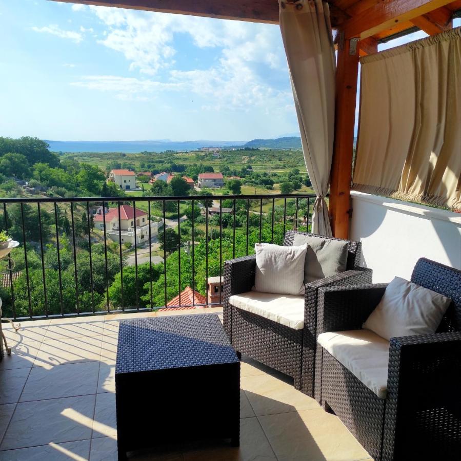 Apartment Cernesa Razanac Bagian luar foto