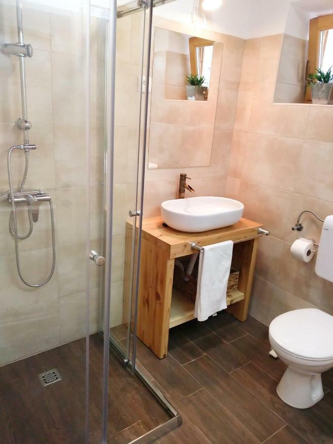 Apartment Cernesa Razanac Bagian luar foto
